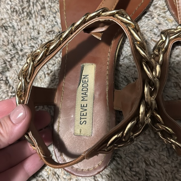 Steve Madden Brown and Gold Sandals with Braided Straps - Picture 2 of 6